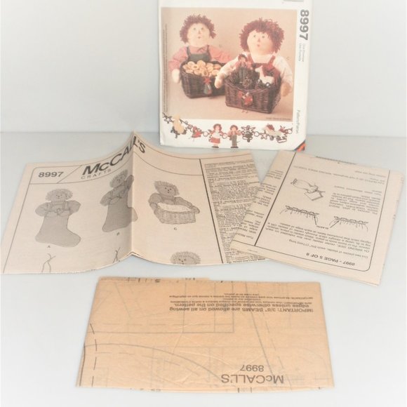 1997 McCall's Crafts RAGGEDY ANN & ANDY CHRISTMAS #8997 Vintage - Picture 1 of 4